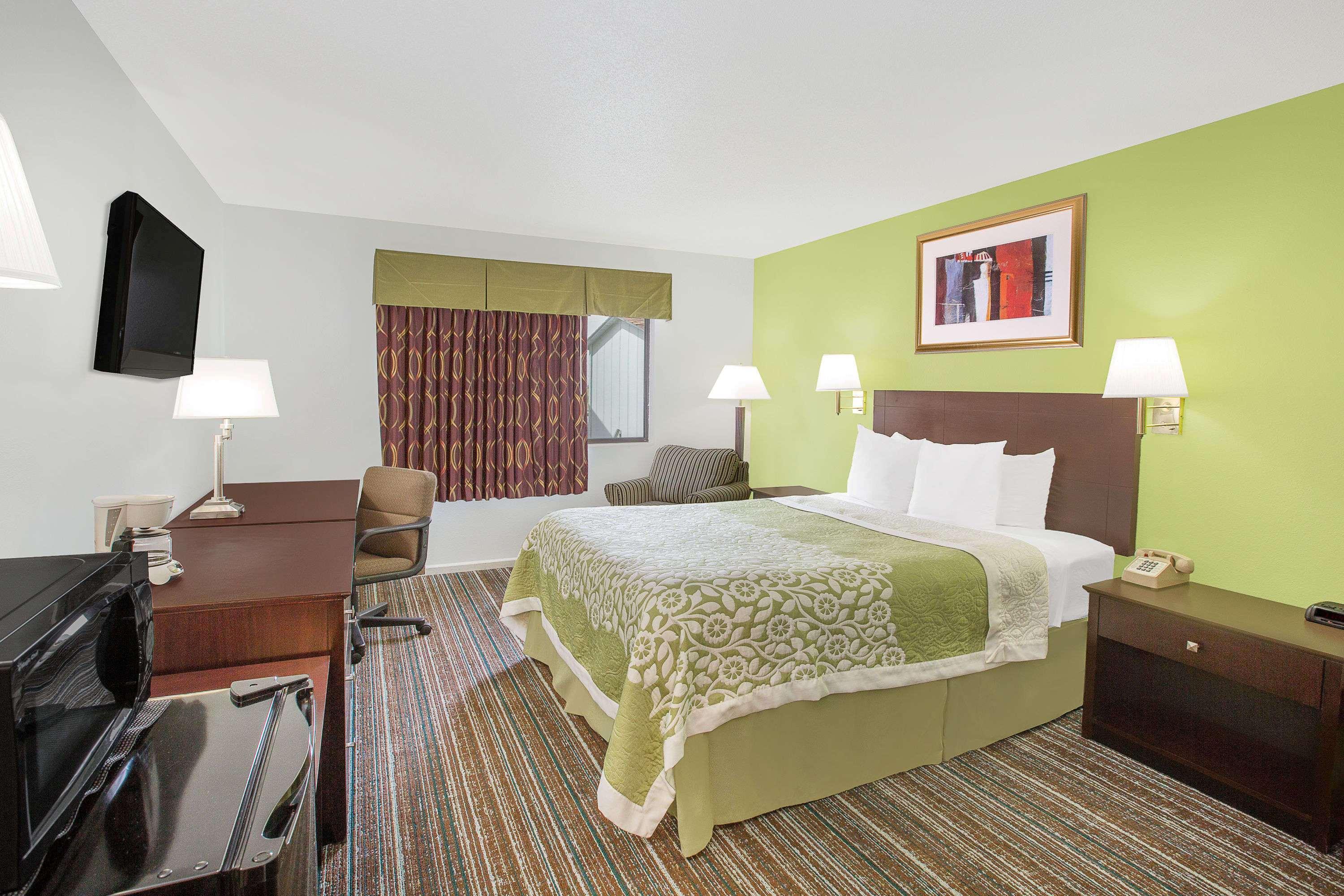 Days Inn By Wyndham York Dış mekan fotoğraf